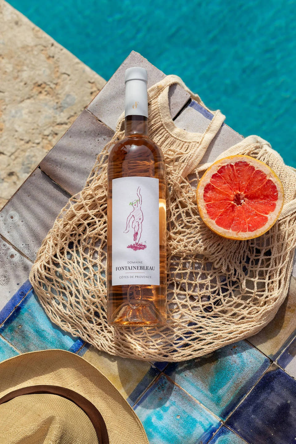 Rosé and grapefruit
