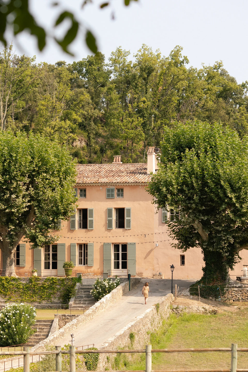 La bastide parmi les arbres — Domaine Fontainebleau en Provence